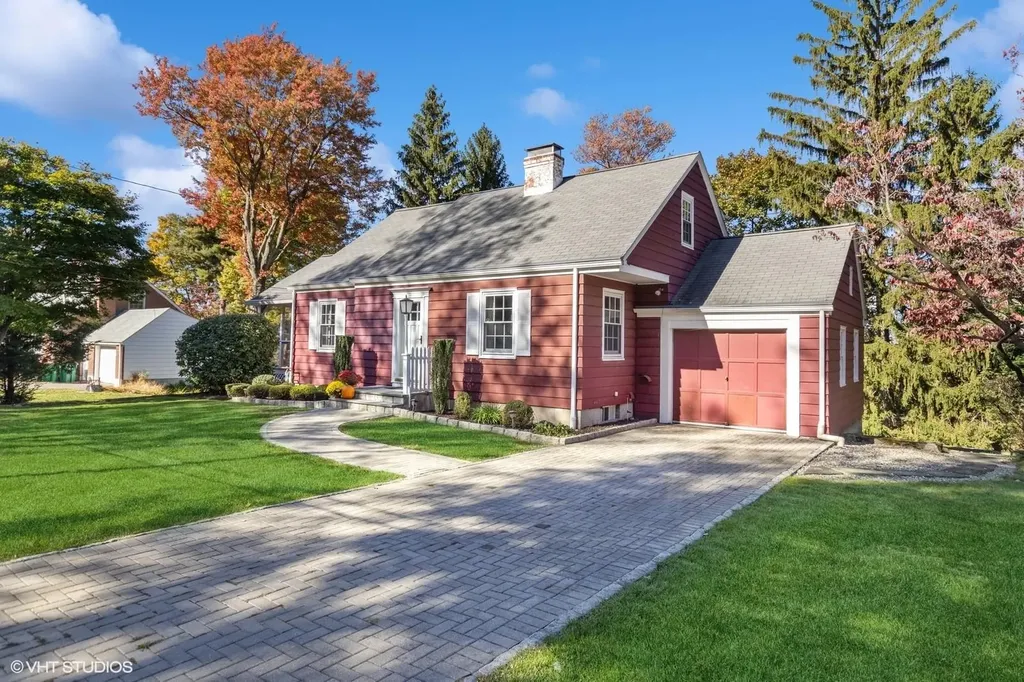 17 Pleasant View Avenue Beacon NY 12508