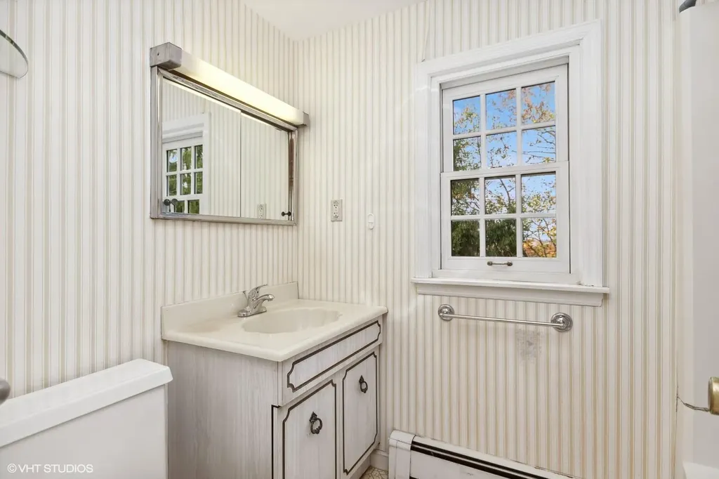 17 Pleasant View Avenue Beacon NY 12508