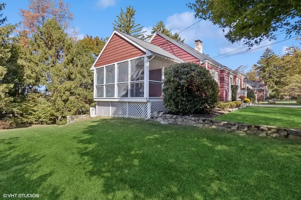 17 Pleasant View Avenue Beacon NY 12508