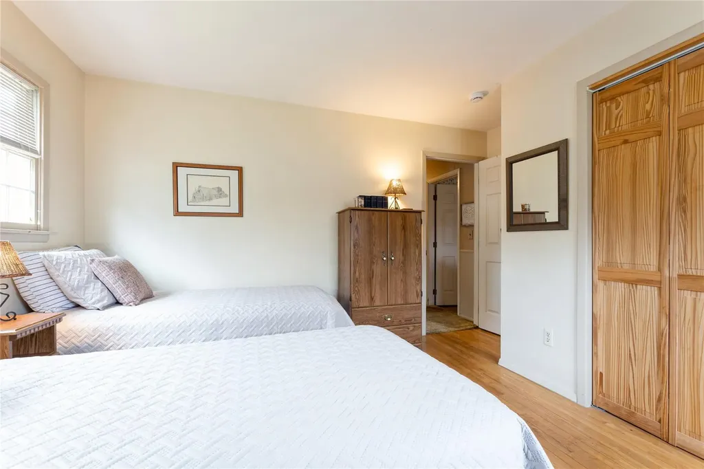 6 Hampton Road Airmont NY 10901