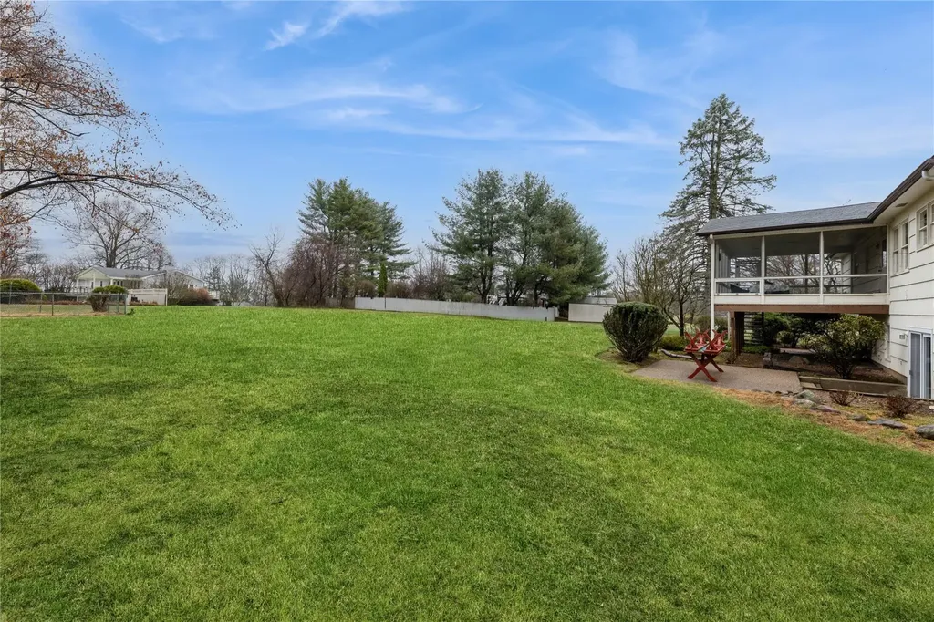 6 Hampton Road Airmont NY 10901