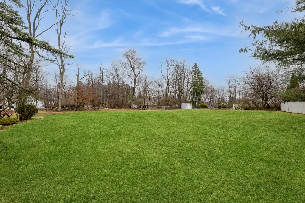 6 Hampton Road Airmont NY 10901