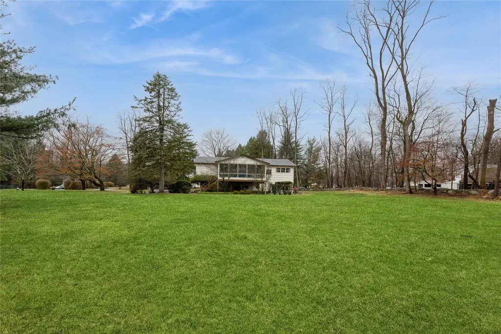 6 Hampton Road Airmont NY 10901