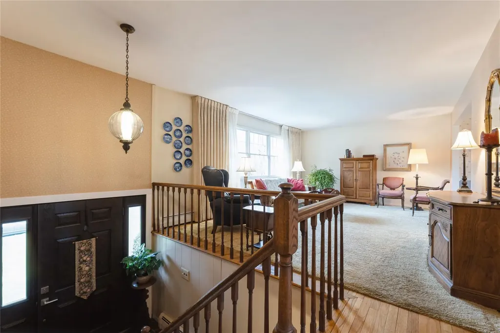 6 Hampton Road Airmont NY 10901
