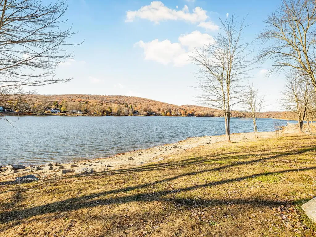 64 Pleasant Drive Carmel NY 10512