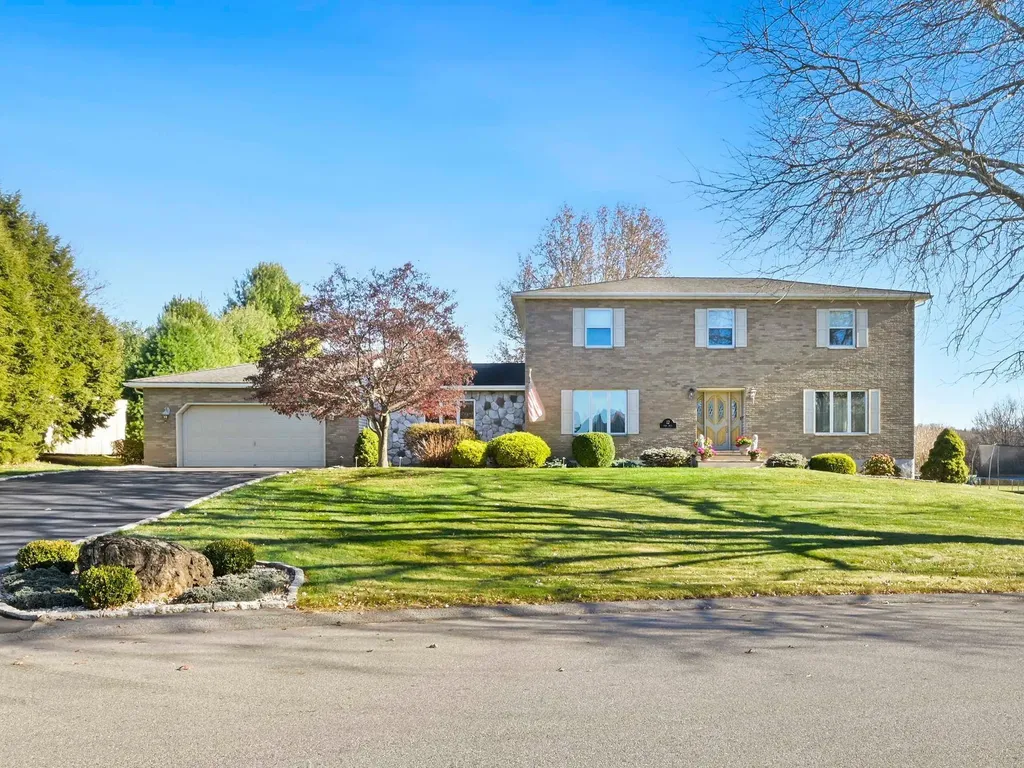 12 Hart Drive Poughkeepsie NY 12603