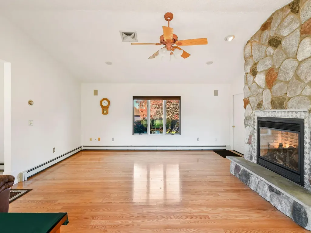 12 Hart Drive Poughkeepsie NY 12603