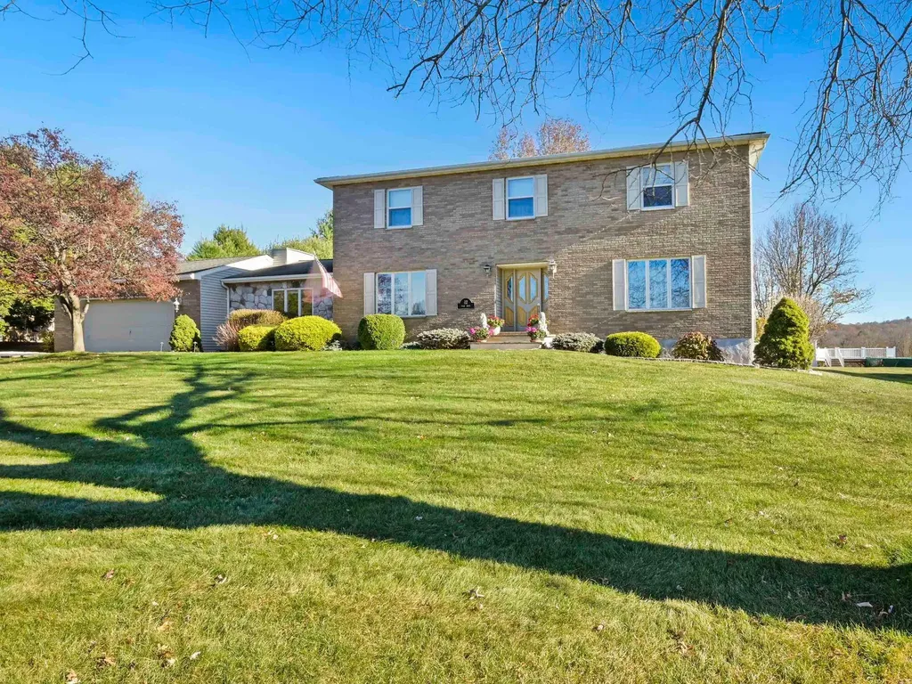 12 Hart Drive Poughkeepsie NY 12603