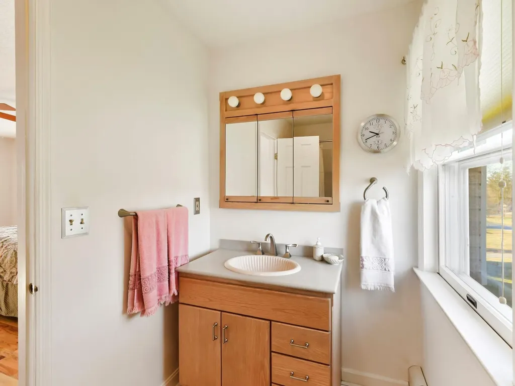 12 Hart Drive Poughkeepsie NY 12603