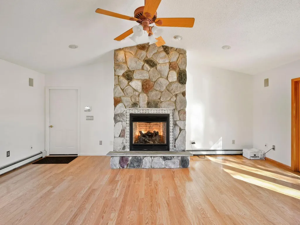 12 Hart Drive Poughkeepsie NY 12603