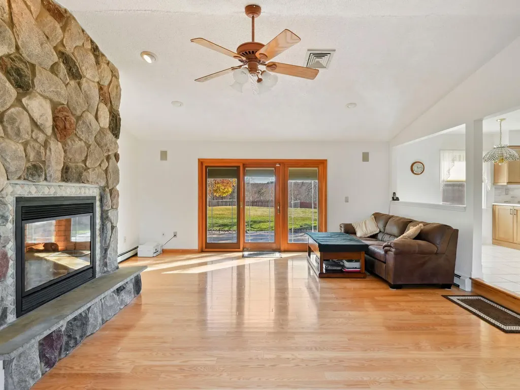 12 Hart Drive Poughkeepsie NY 12603
