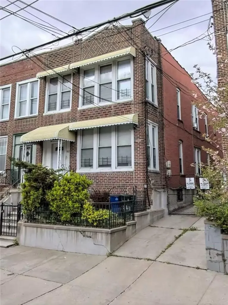 943 E 223rd Street Bronx NY 10466