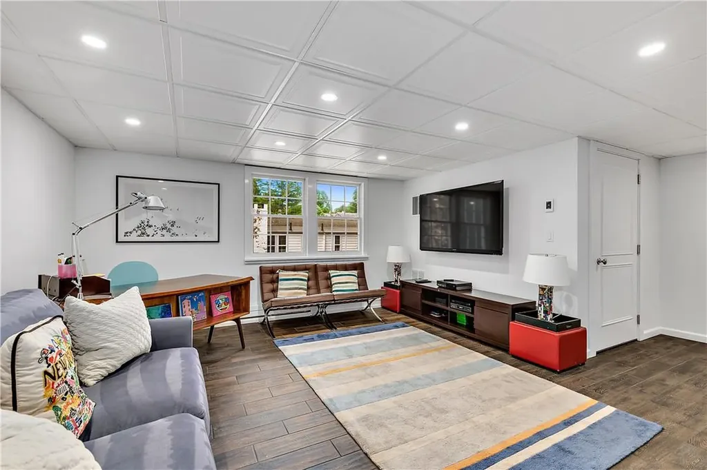 25 Ridge Road Bronxville NY 10708