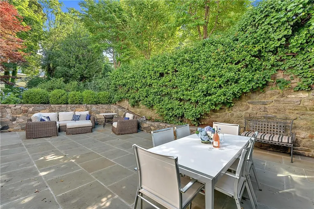 25 Ridge Road Bronxville NY 10708
