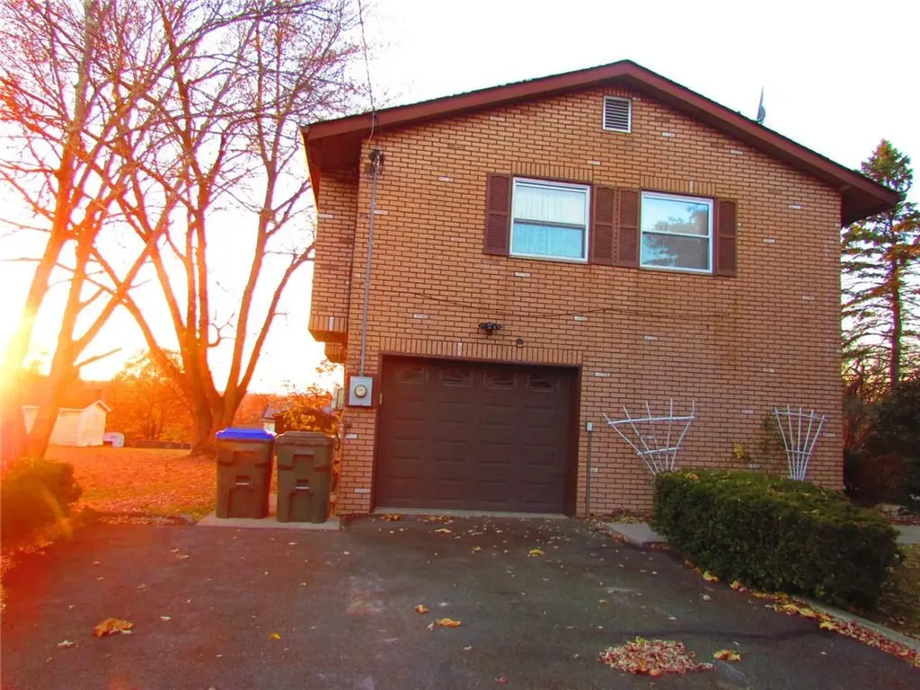4 Holiday Park Newburgh NY 12550