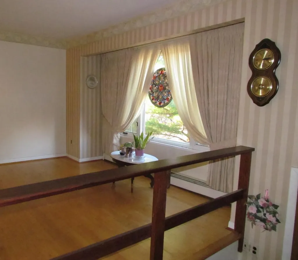 4 Holiday Park Newburgh NY 12550