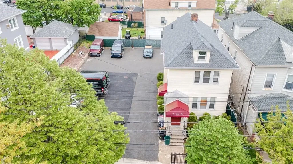 1602 Hering Avenue Bronx NY 10461