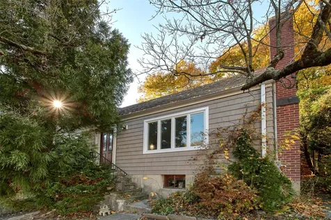 8 Knollwood Drive Rye Brook NY 10573
