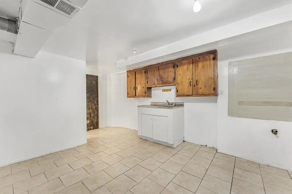 1405 Burke Avenue Bronx NY 10469