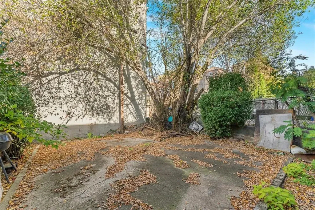 1405 Burke Avenue Bronx NY 10469