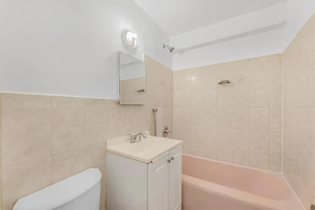 1405 Burke Avenue Bronx NY 10469