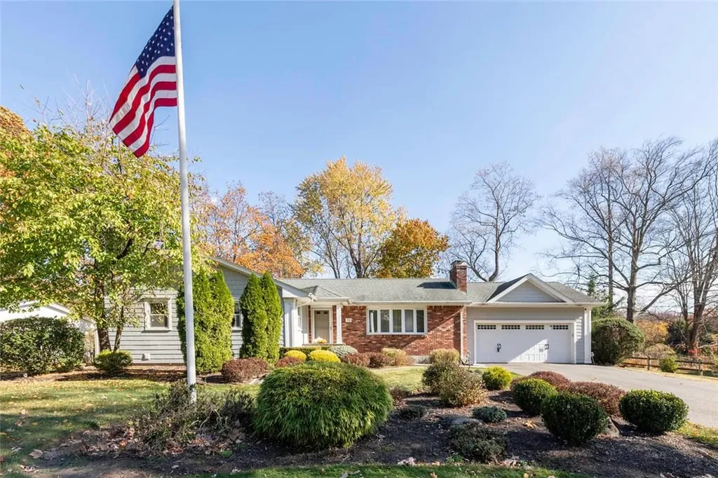 76 Old Pascack Road Pearl River NY 10965