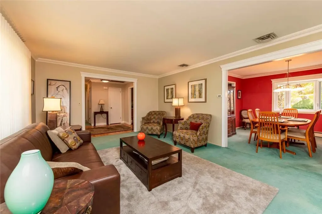 76 Old Pascack Road Pearl River NY 10965