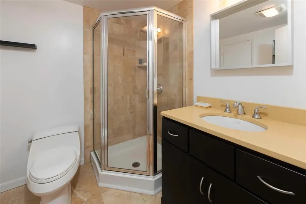 76 Old Pascack Road Pearl River NY 10965
