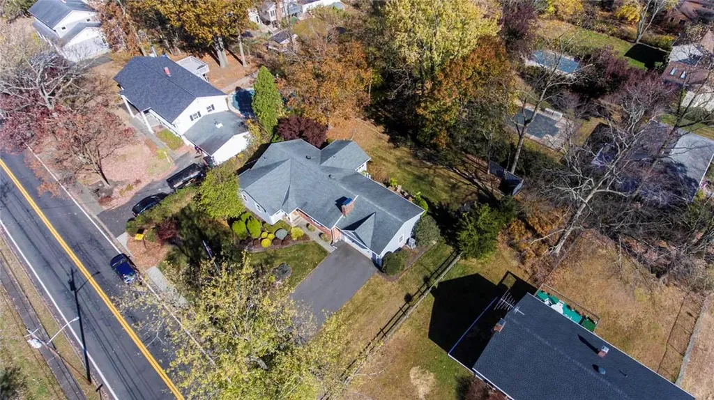 76 Old Pascack Road Pearl River NY 10965