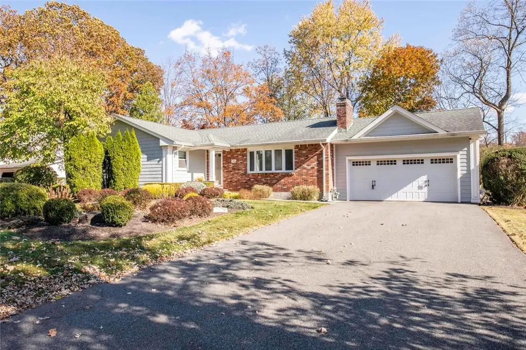 76 Old Pascack Road Pearl River NY 10965