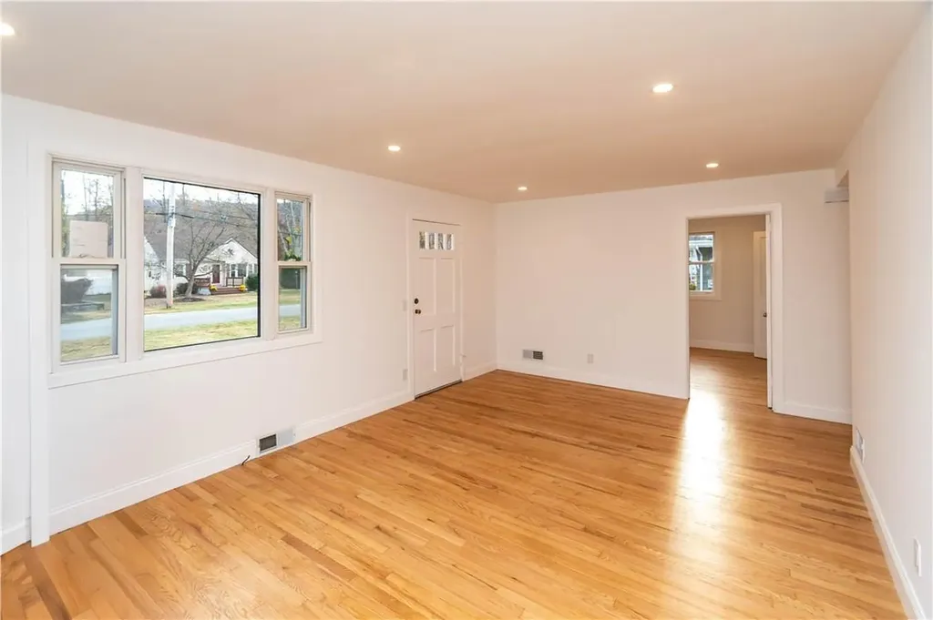 29 Kipp Avenue Fishkill NY 12524