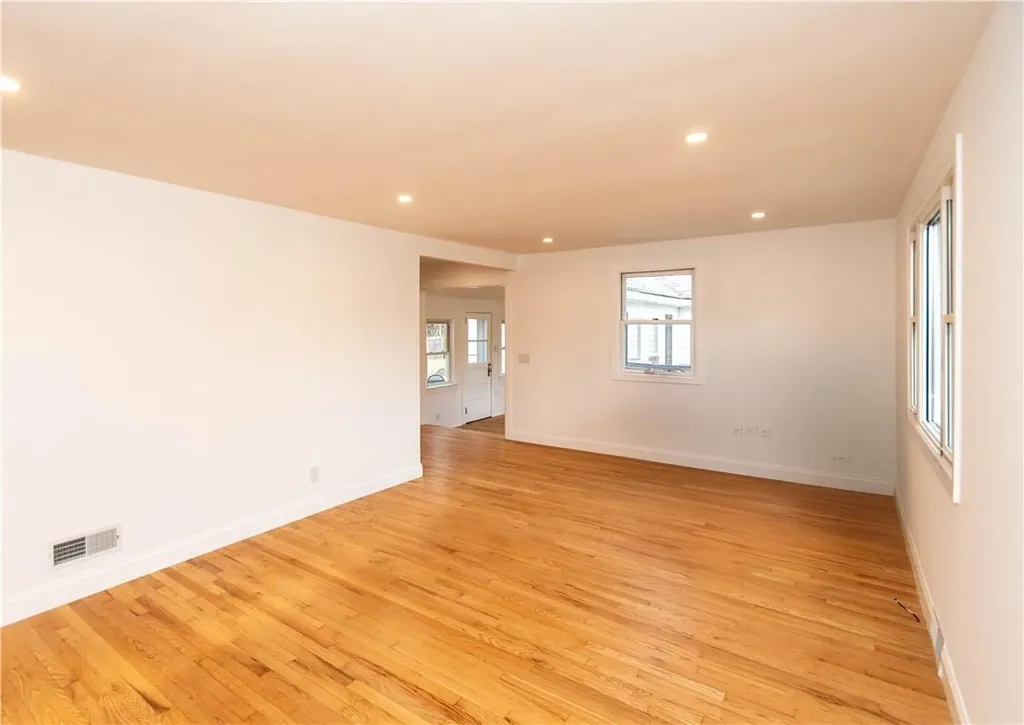 29 Kipp Avenue Fishkill NY 12524