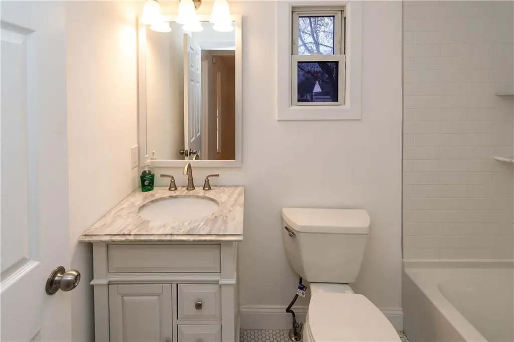 29 Kipp Avenue Fishkill NY 12524