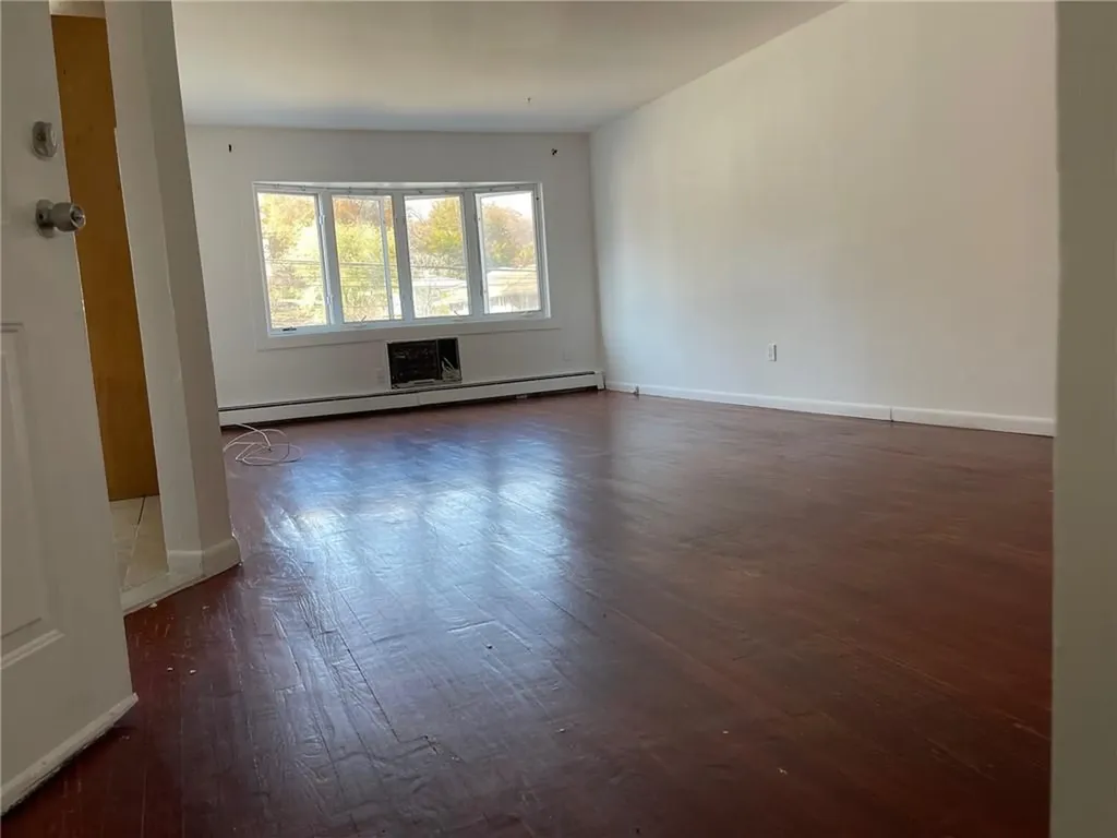 35 Valerie Drive Yonkers NY 10703