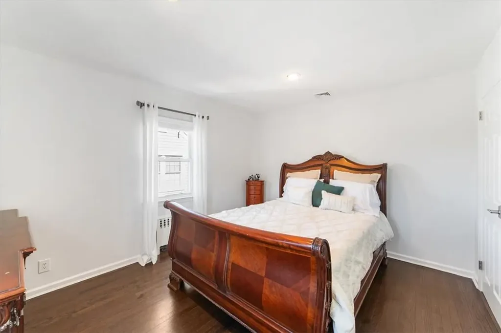 138 Rossiter Avenue Yonkers NY 10701