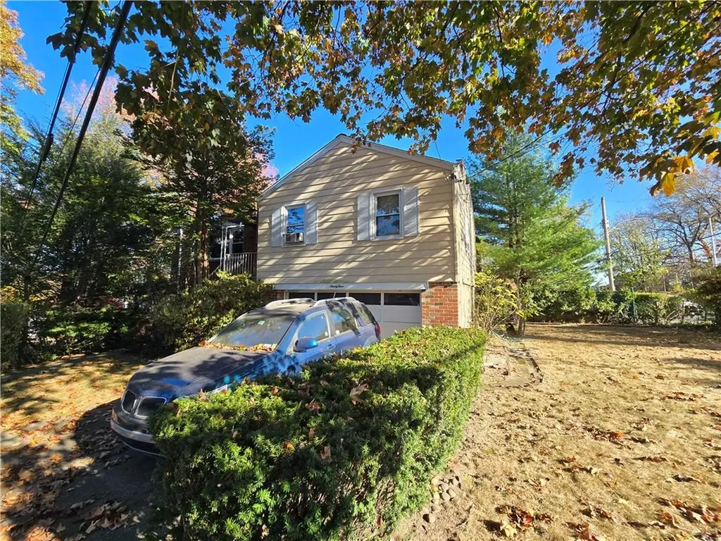 94 Brandon Road Yonkers NY 10704