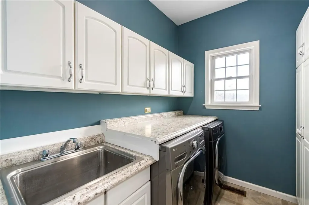 31 Reggies Way Lagrangeville NY 12540