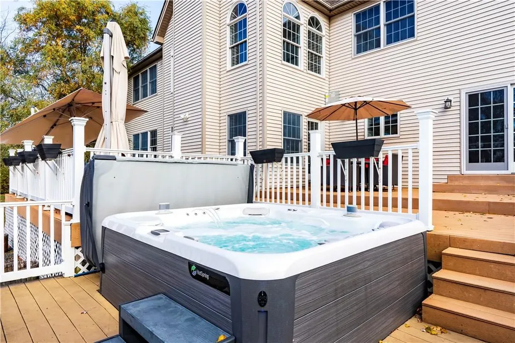 31 Reggies Way Lagrangeville NY 12540