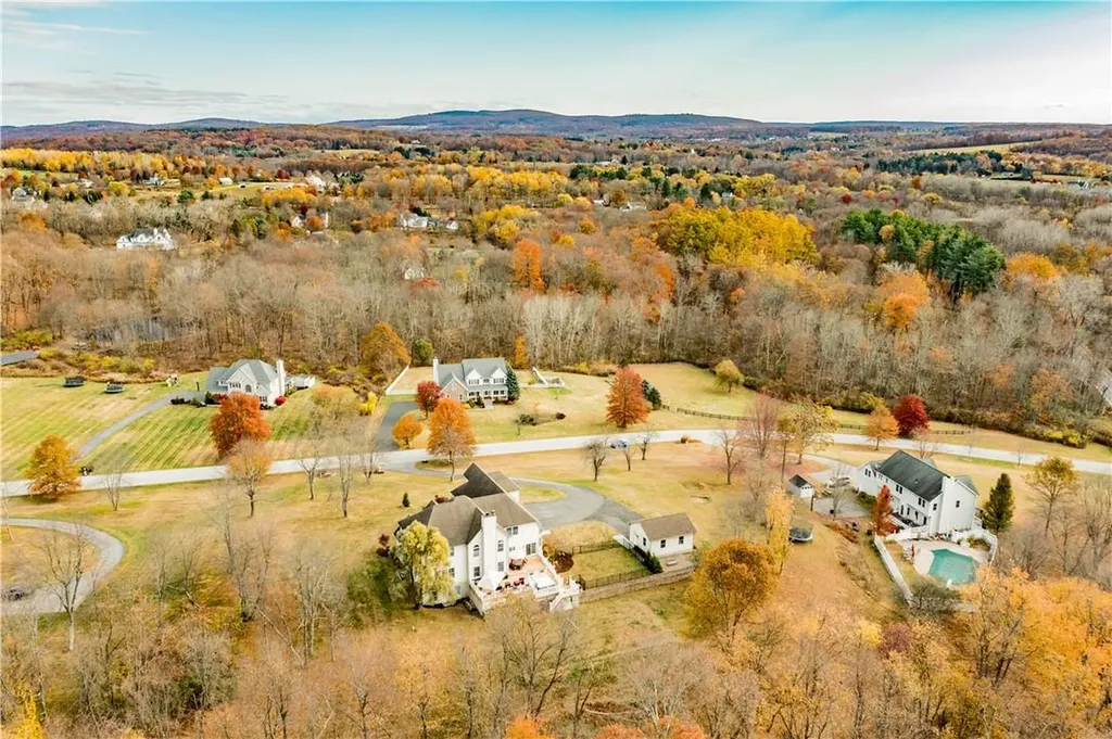 31 Reggies Way Lagrangeville NY 12540