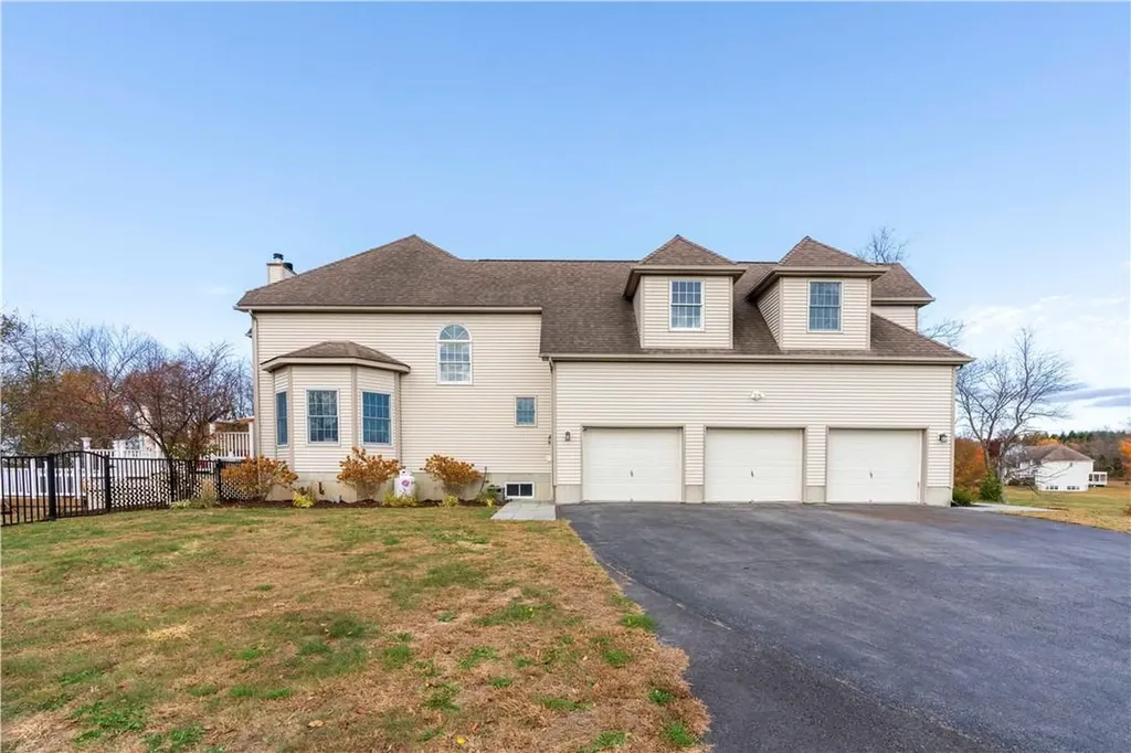 31 Reggies Way Lagrangeville NY 12540