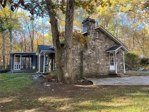 10 Dacquari Drive Stormville NY 12582