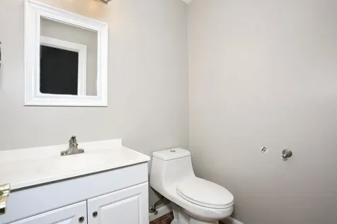 110 Village Green Bardonia NY 10954
