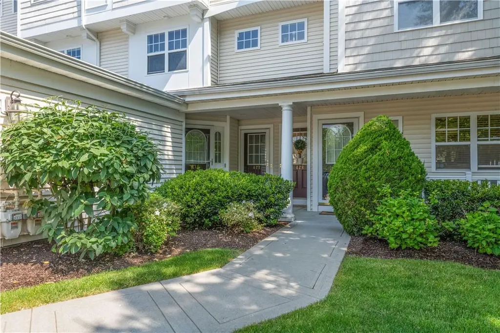 428 Highridge Court Peekskill NY 10566