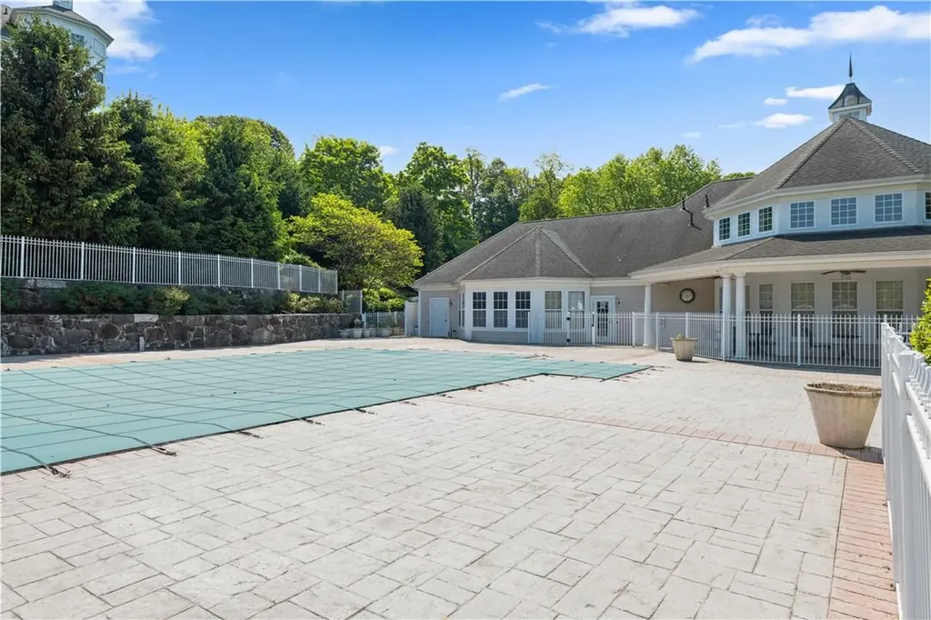 428 Highridge Court Peekskill NY 10566