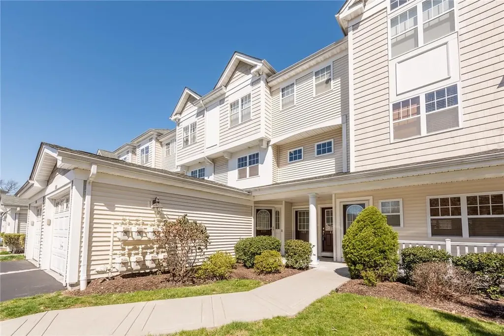428 Highridge Court Peekskill NY 10566