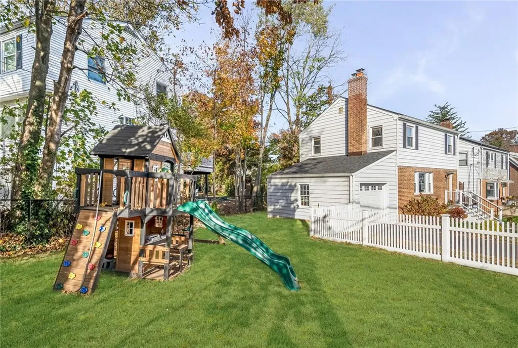 28 Byron Avenue White Plains NY 10606