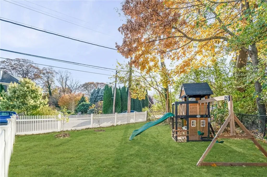 28 Byron Avenue White Plains NY 10606