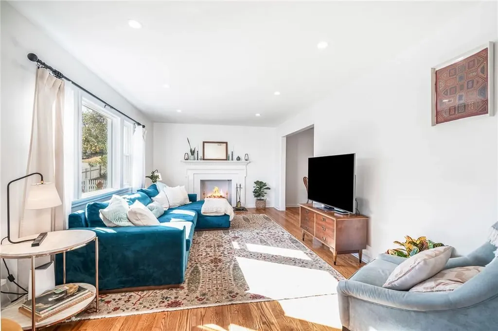 28 Byron Avenue White Plains NY 10606