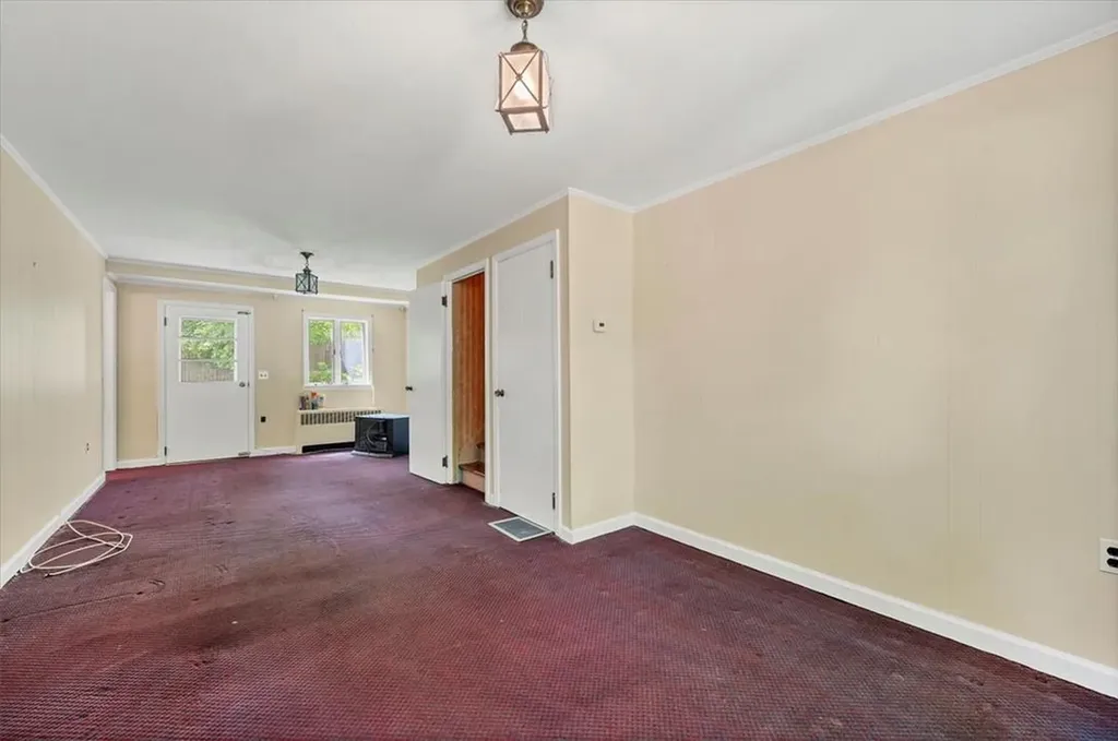 5 Mid Oaks Road Monroe NY 10950
