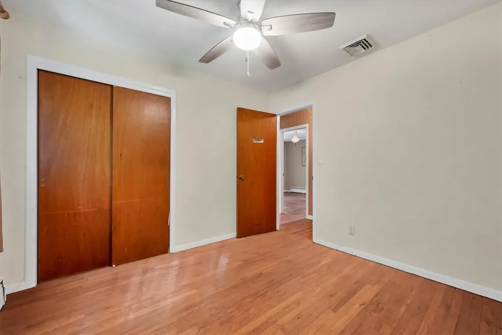 5 Mid Oaks Road Monroe NY 10950